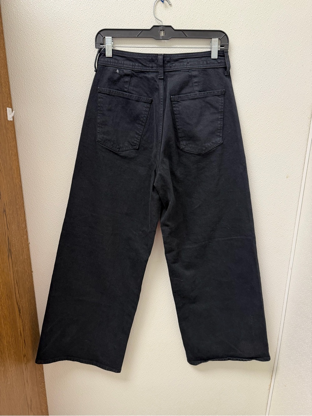 Universal Thread Black High-Rise Wide Leg Jeans - Picture 2 of 4